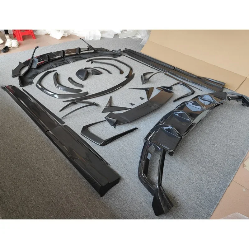 Carbon package side skirt front bar edge rear diffuser rear spoiler mirror housing for Lambor Urus TC style
Carbon package side skirt front bar edge rear diffuser rear spoiler mirror housing for Lambor Urus TC style