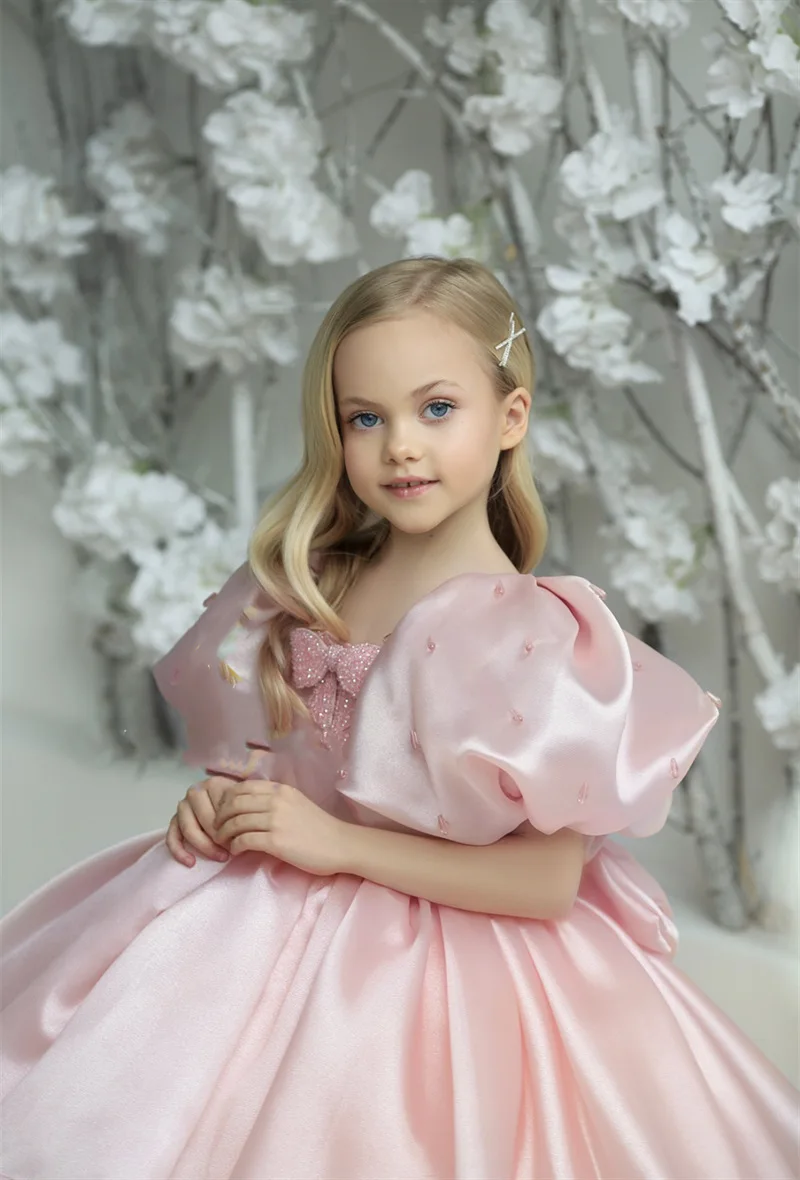 Luxury Child Girl Wedding Dress White Beadings Party Dresses Beads Tiered Organza Sleeves Puffy Flower Girl Dresses For Weddings
Luxury Child Girl Wedding Dress White Beadings Party Dresses Beads Tiered Organza Sleeves Puffy Flower Girl Dresses For Weddings