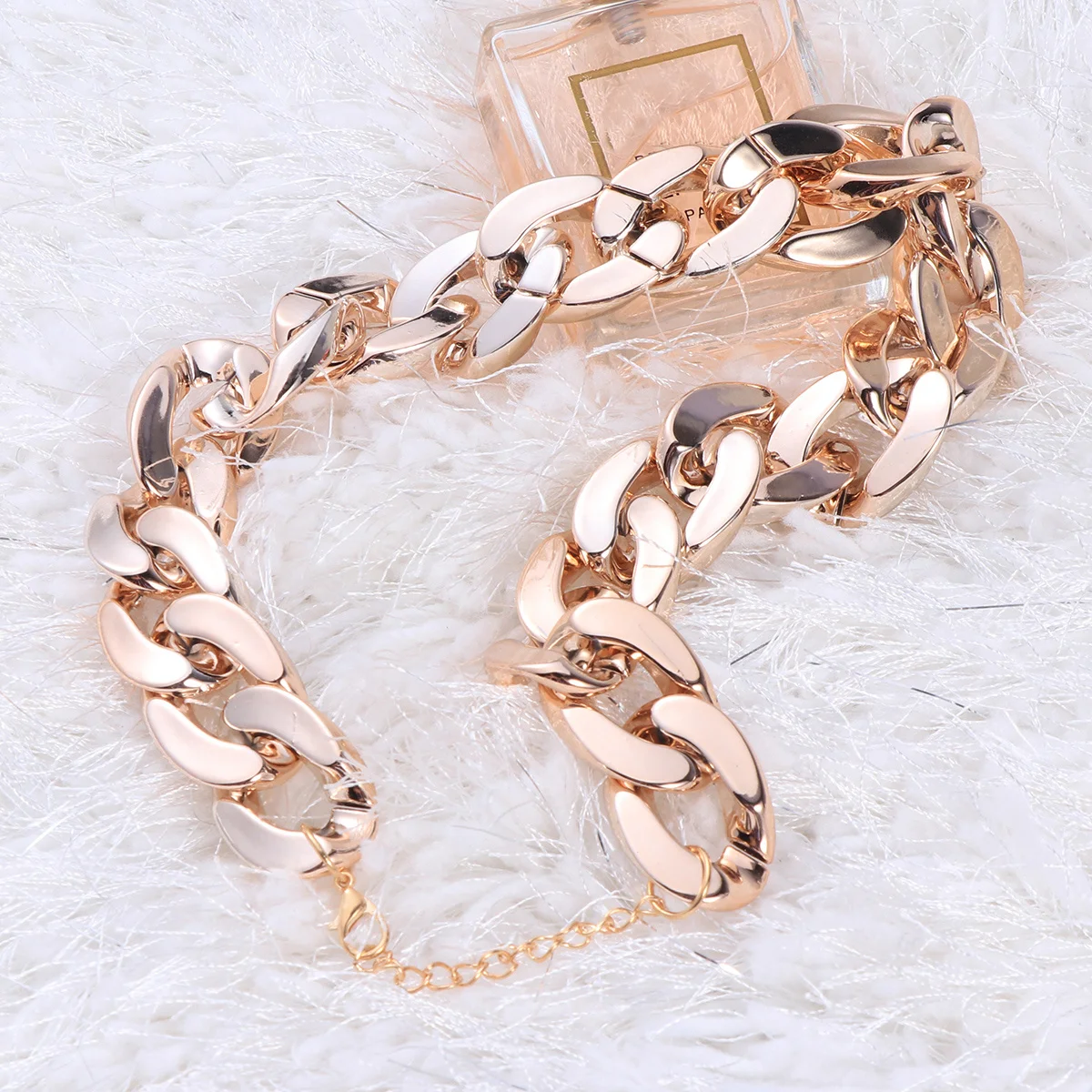 Wide Version Necklace Chunky Chain Golden Curb Preserve Color Unisex Link Short
Wide Version Necklace Chunky Chain Golden Curb Preserve Color Unisex Link Short