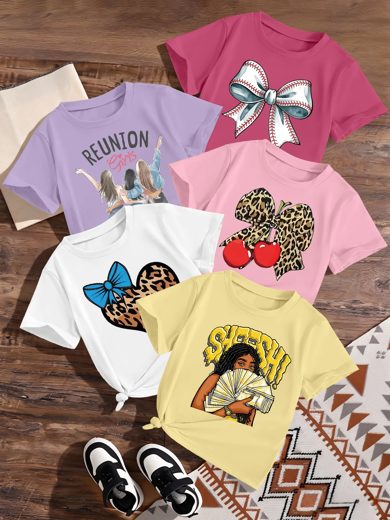 5 Pieces, Valentine's Day, Cartoon Hearts, Bow Ties, Cool Girl Pattern Print, Summer Girls' Sweet and Cute Casual T-Shirts
5 Pieces, Valentine's Day, Cartoon Hearts, Bow Ties, Cool Girl Pattern Print, Summer Girls' Sweet and Cute Casual T-Shirts