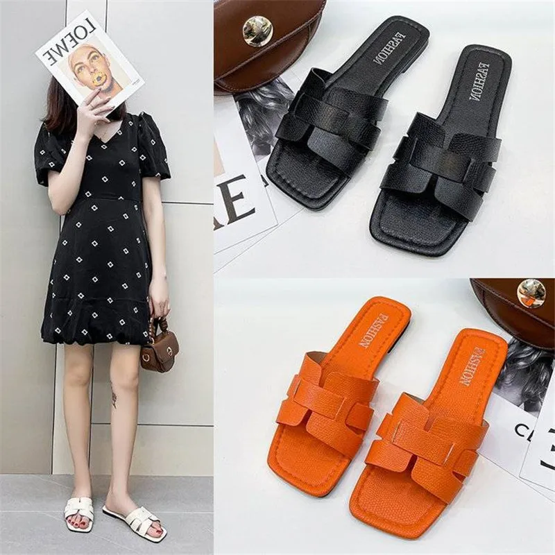 Designer Woman Flat Slippers Luxury Designer Sandals Casual Bottom Slippers Summer Women Sandals New Shoes for Women
Designer Woman Flat Slippers Luxury Designer Sandals Casual Bottom Slippers Summer Women Sandals New Shoes for Women