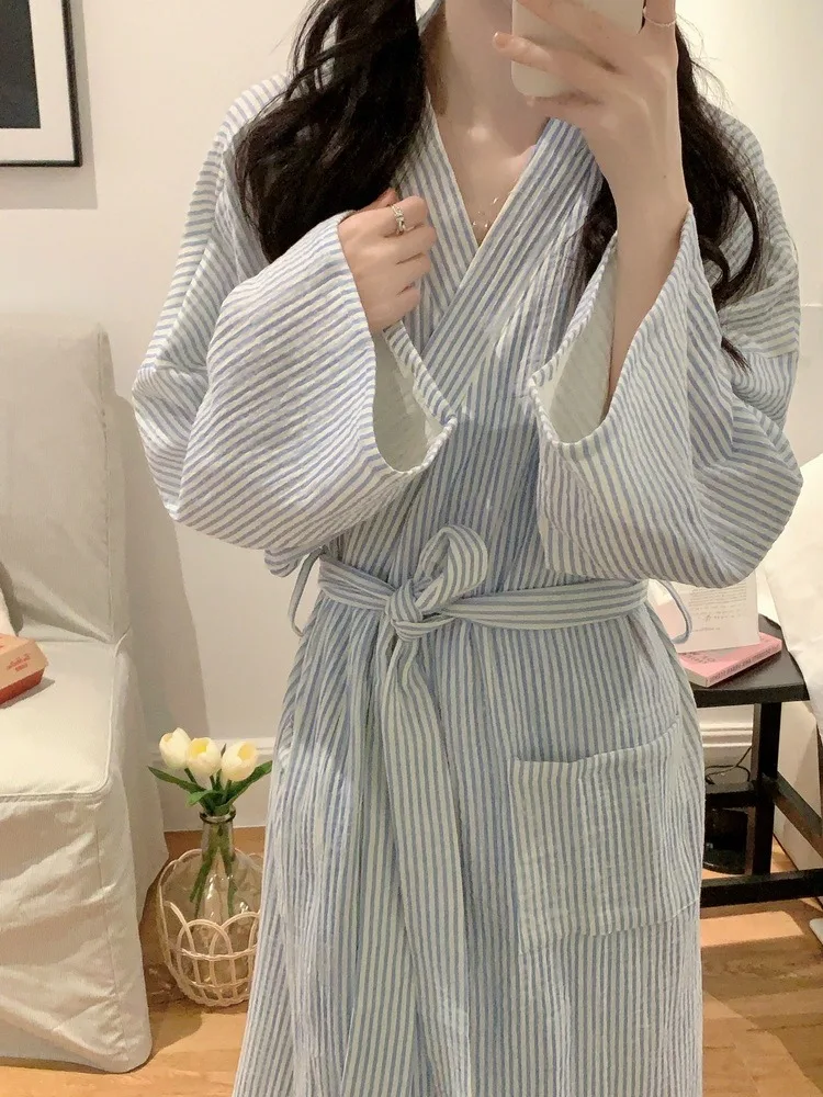 Simple Fre Striped Pure Cotton Spwear Women's Long Sve Outerwear Home Clothes Robe Spring Autumn Summer V-ne Belted 
Simple Fre Striped Pure Cotton Spwear Women's Long Sve Outerwear Home Clothes Robe Spring Autumn Summer V-ne Belted