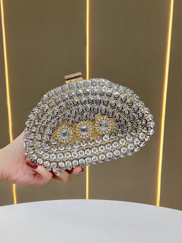 New Exquisite Diamonds Studded Evening Handbag for Women Luxury Handcrafted High-end Glitter Rhinestones Chain Shoulder Bag
New Exquisite Diamonds Studded Evening Handbag for Women Luxury Handcrafted High-end Glitter Rhinestones Chain Shoulder Bag