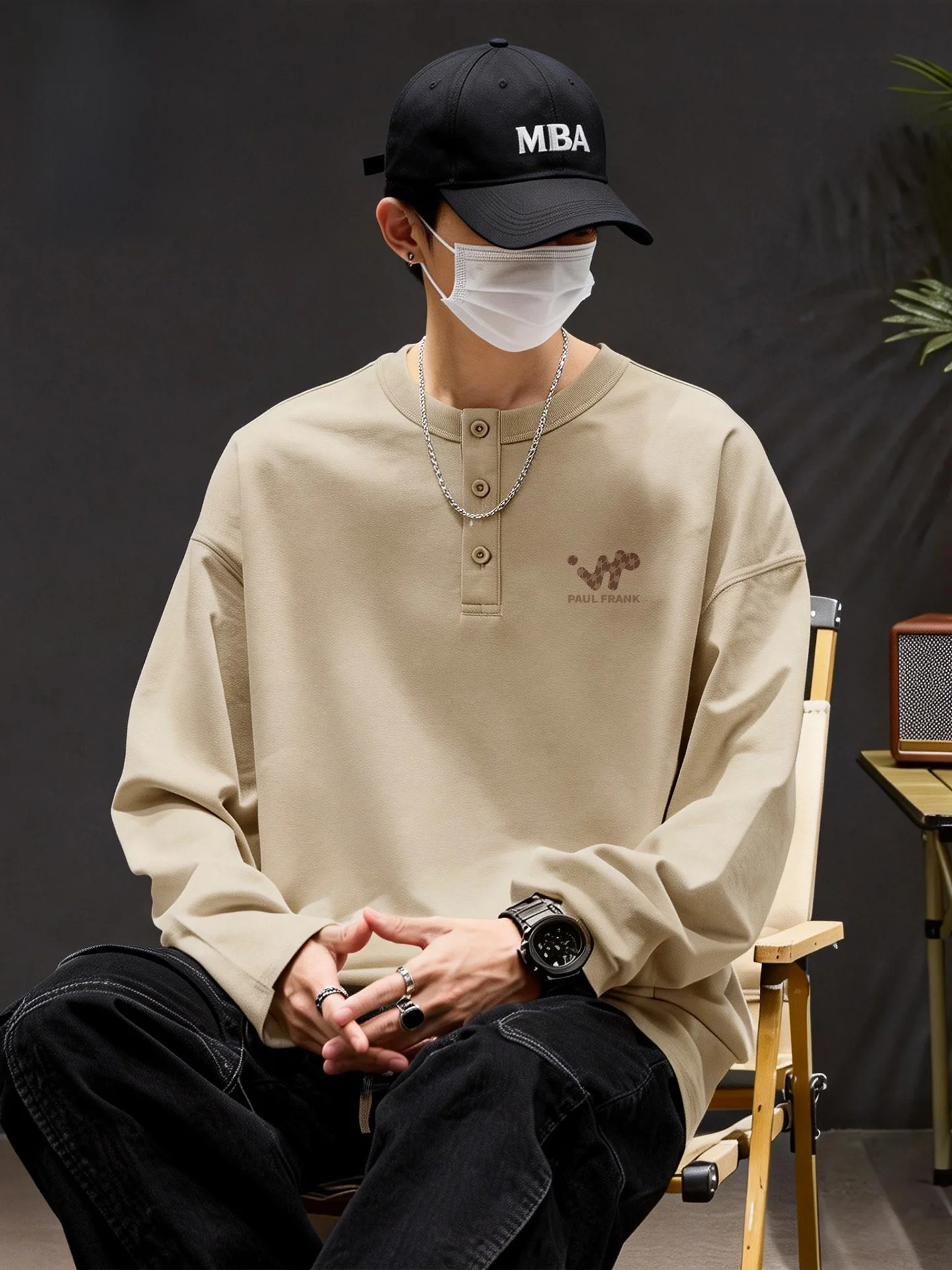 Мужская футболка с длинным рукавом и воротником хенли, в американском ретро-стиле, антибактериальная, из смесового полиэстера и хлопка
Мужская футболка с длинным рукавом и воротником хенли, в американском ретро-стиле, антибактериальная, из смесового полиэстера и хлопка