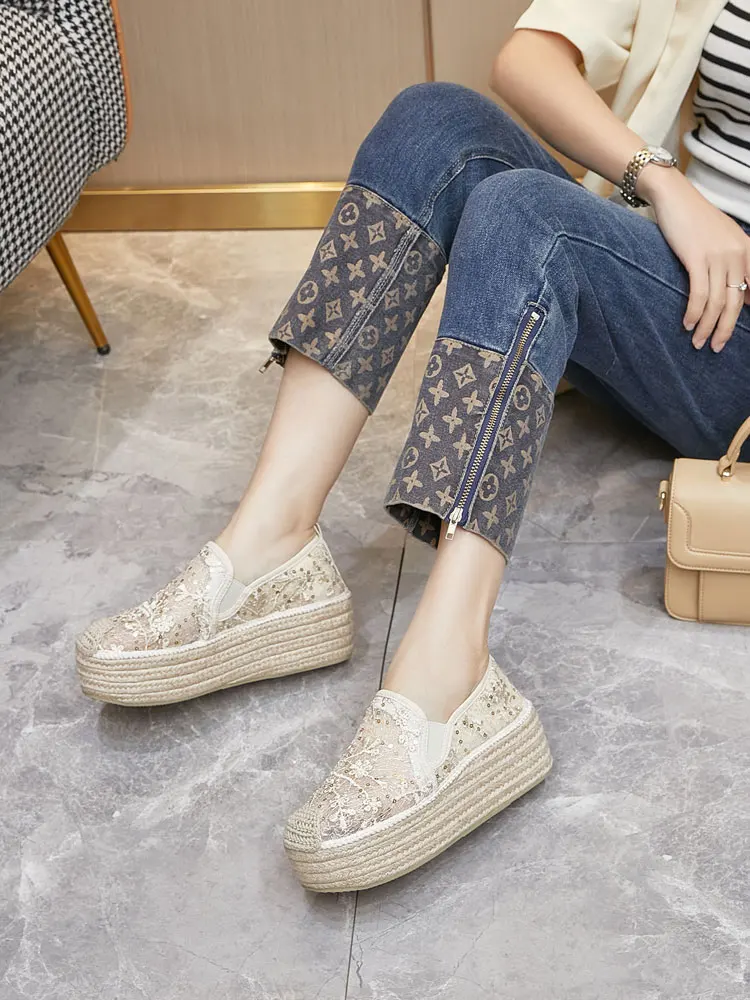 Новый женский Sle Fierman oes Thi Bot на платформе без шнуровки Casual oes, универсальный универсальный комбинированный обруч большого размера Single oes...
Новый женский Sle Fierman oes Thi Bot на платформе без шнуровки Casual oes, универсальный универсальный комбинированный обруч большого размера Single oes...