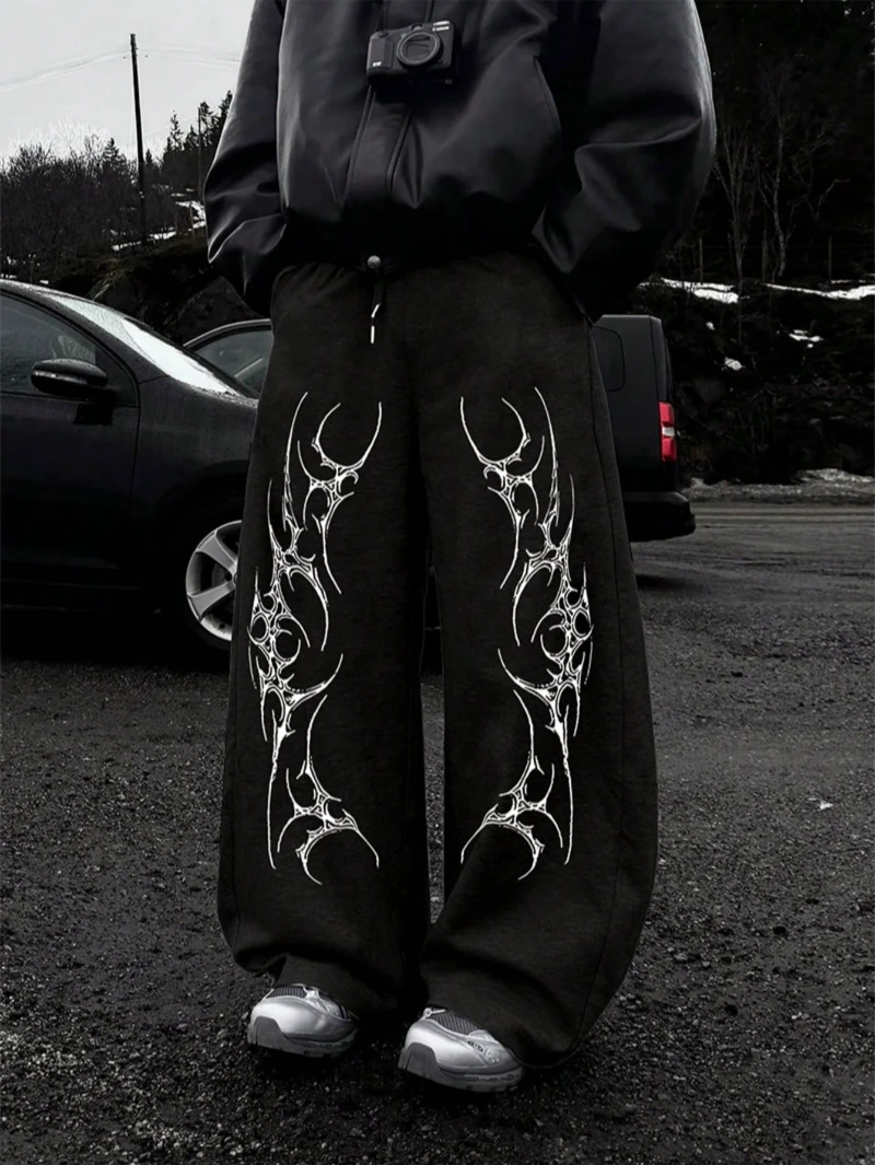 Прямые спортивные штаны с принтом в готическом стиле, свободный крой, унисекс, повседневная уличная одежда, удобные, подходящие для спортзала/тренировок на весь сезон
Прямые спортивные штаны с принтом в готическом стиле, свободный крой, унисекс, повседневная уличная одежда, удобные, подходящие для спортзала/тренировок на весь сезон
