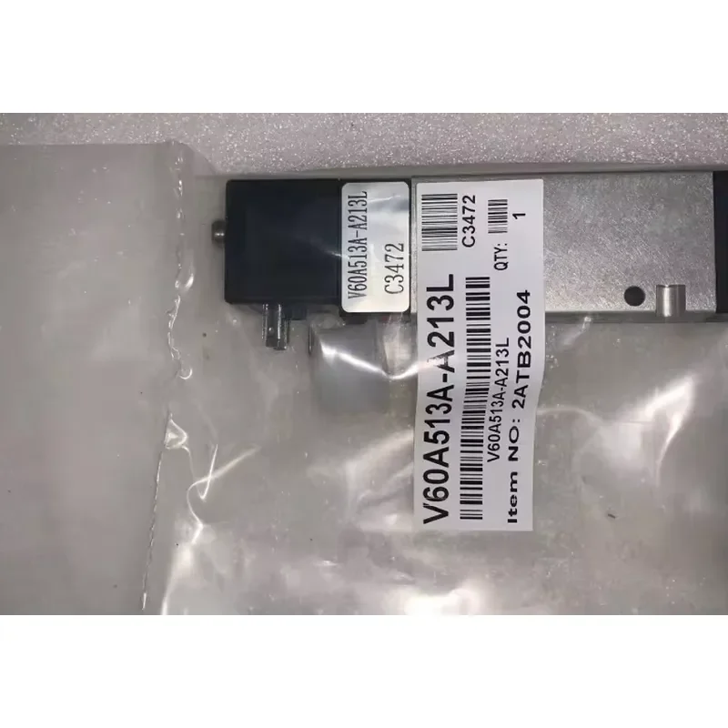 (1 piece) V60A513A-A213J solenoid valve
(1 piece) V60A513A-A213J solenoid valve