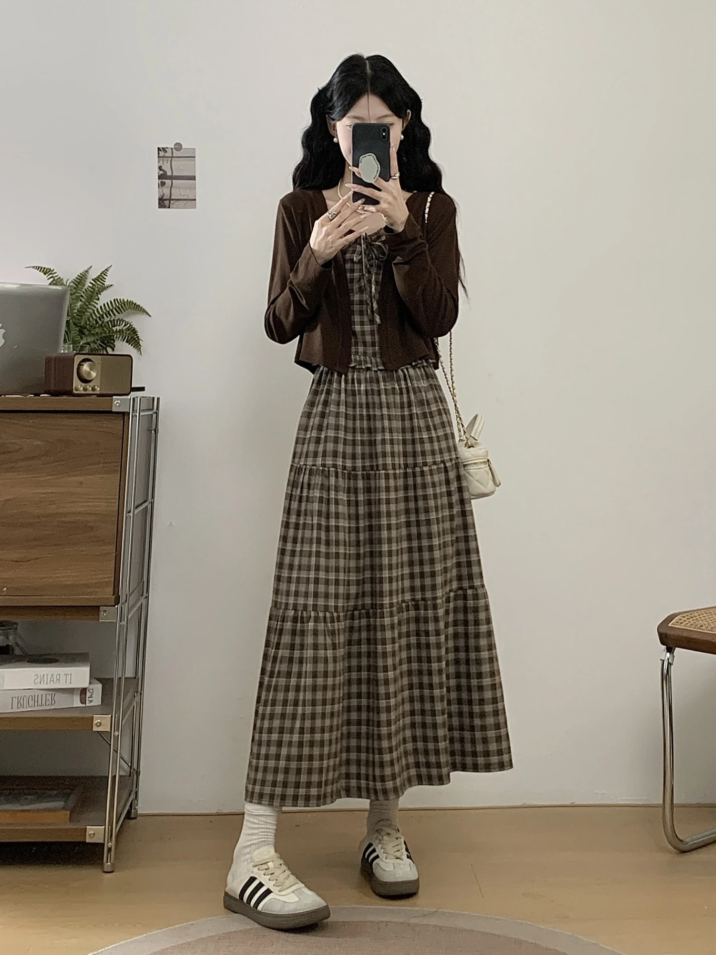 Early Spring Women's plus Size Fashionable Outerwear Cardigan Dress Set Belly Covering Age-Defying Two-Piece Ensemble
Early Spring Women's plus Size Fashionable Outerwear Cardigan Dress Set Belly Covering Age-Defying Two-Piece Ensemble