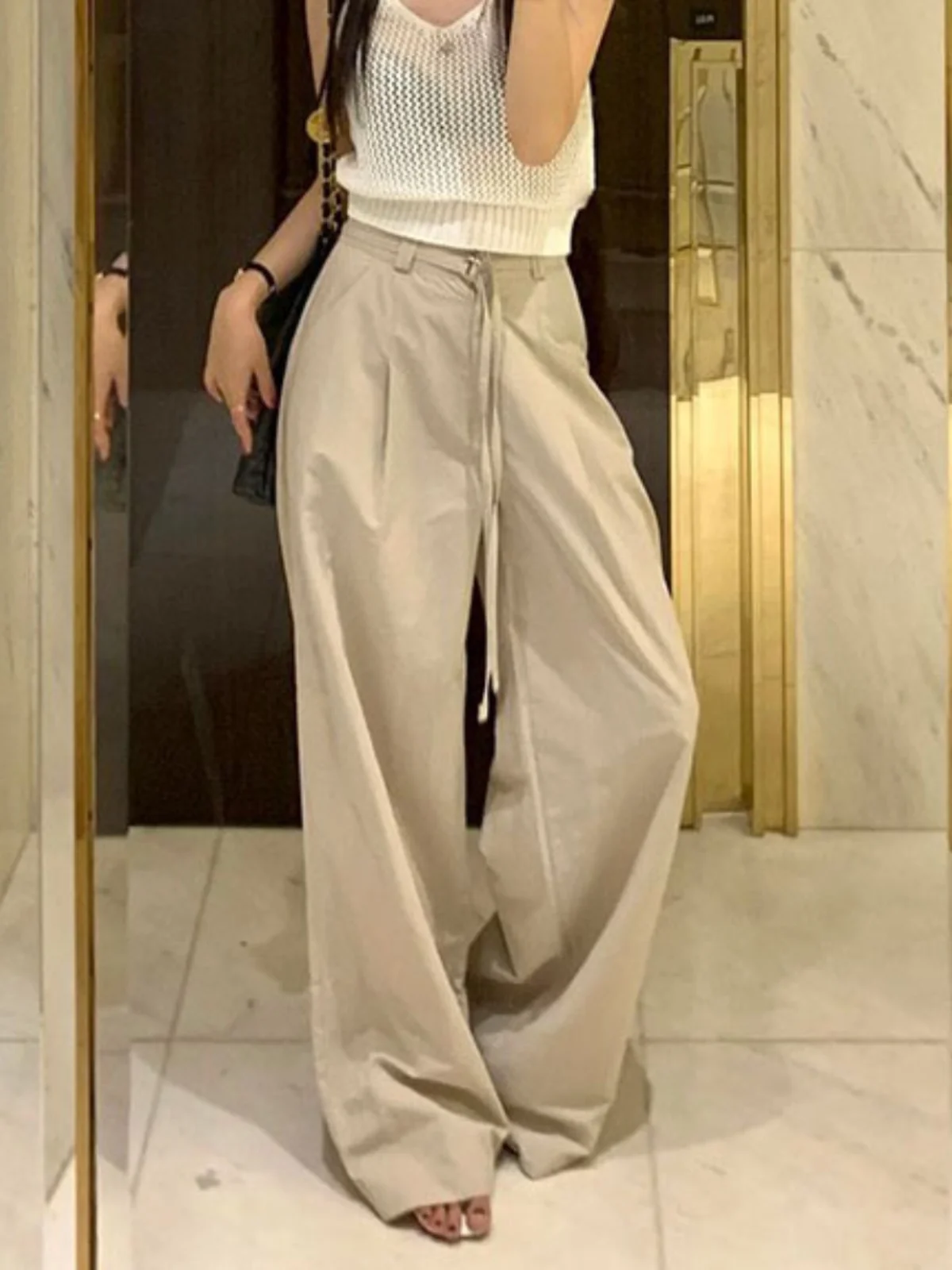 Ele High Waist Loose Wide Leg Pants Women's Summer Thin Dstring Casual Long Trousers Faionable Comfortable Korean Sle
Ele High Waist Loose Wide Leg Pants Women's Summer Thin Dstring Casual Long Trousers Faionable Comfortable Korean Sle