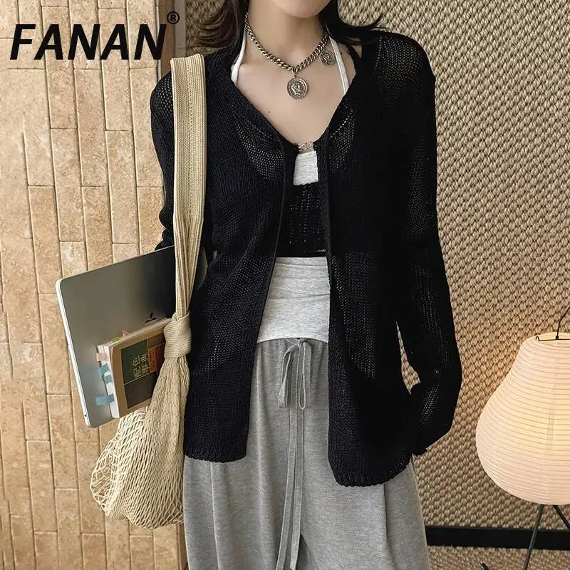 FANAN Summer New Korean Style Fashionable Design Hollow Crochet Knit Cardigan T-shirt For Women Sunscreen Elegant Tops
FANAN Summer New Korean Style Fashionable Design Hollow Crochet Knit Cardigan T-shirt For Women Sunscreen Elegant Tops
