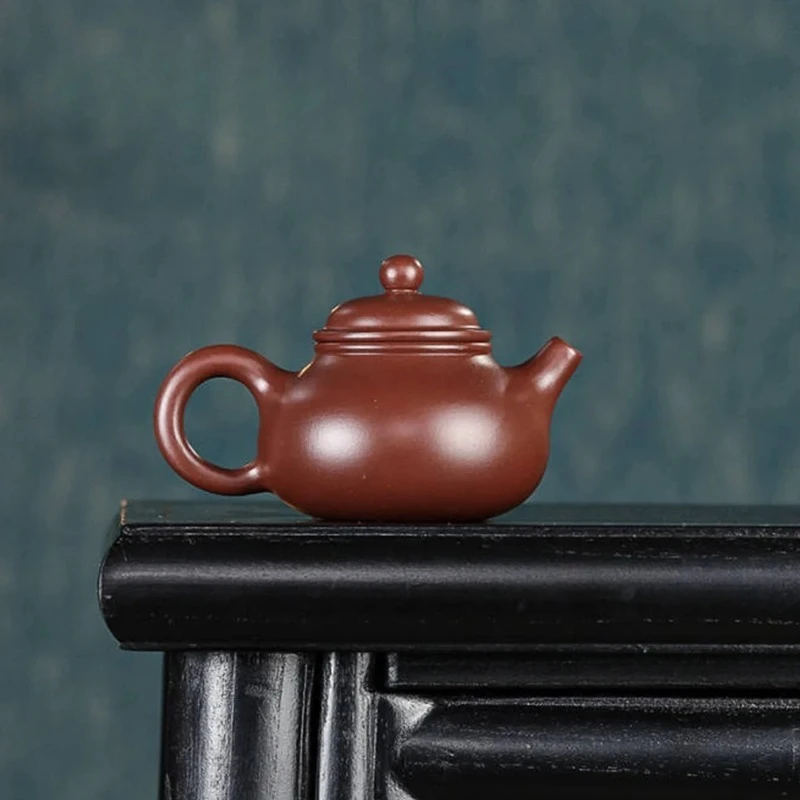 Yixing "Breathing Teapot" – 150ml Zhu Ni Clay Masterpiece, Artisan Teapot, Zisha Teapot
Yixing "Breathing Teapot" – 150ml Zhu Ni Clay Masterpiece, Artisan Teapot, Zisha Teapot