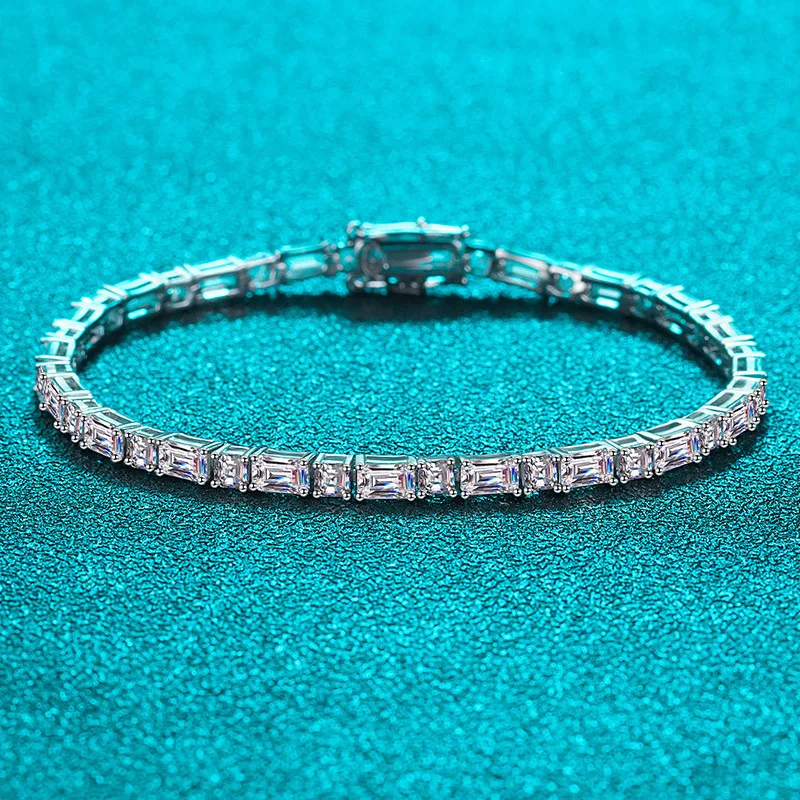 Mylux Jewelry Luxury Solid Platinum PT950 Ace Emerald Moissanite Diamond Bracelet Full Diamond Bracelet
Mylux Jewelry Luxury Solid Platinum PT950 Ace Emerald Moissanite Diamond Bracelet Full Diamond Bracelet