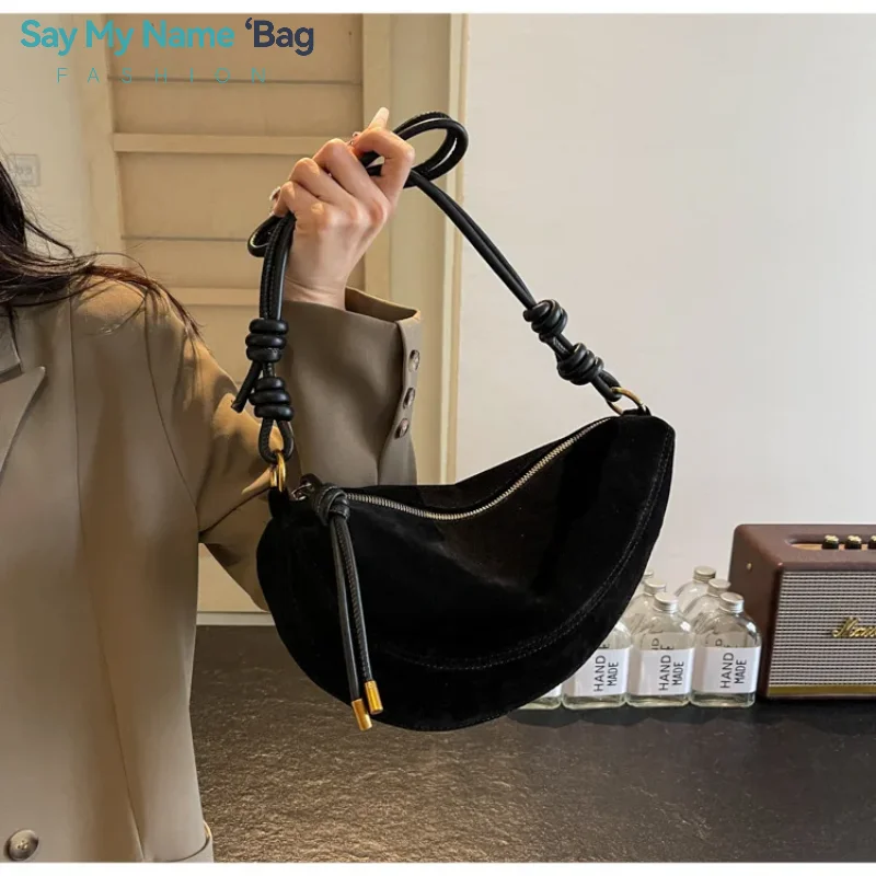 Retro Dumpling bag Faux Suede Zipper 2025 High Quality Popular Niche Suede Shoulder Bag Simple Soft Western Style Handbag
Retro Dumpling bag Faux Suede Zipper 2025 High Quality Popular Niche Suede Shoulder Bag Simple Soft Western Style Handbag