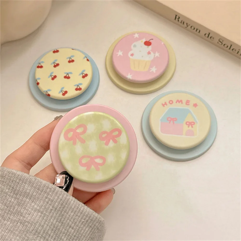 Милый мультяшный собачий цветочный узор для Magsafe, магнитный телефон 16 15, Griptok Grip Tok, подставка для iPhone, чехол для беспроводной зарядки, держатель
Милый мультяшный собачий цветочный узор для Magsafe, магнитный телефон 16 15, Griptok Grip Tok, подставка для iPhone, чехол для беспроводной зарядки, держатель