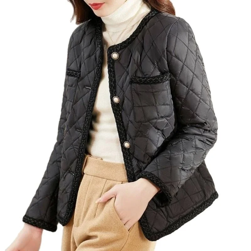 Autumn 2023 Winter New Rhomboid Light Fragrant Cotton Coat Women's Fashion Elegant Mother Round Collar Parkas
Autumn 2023 Winter New Rhomboid Light Fragrant Cotton Coat Women's Fashion Elegant Mother Round Collar Parkas