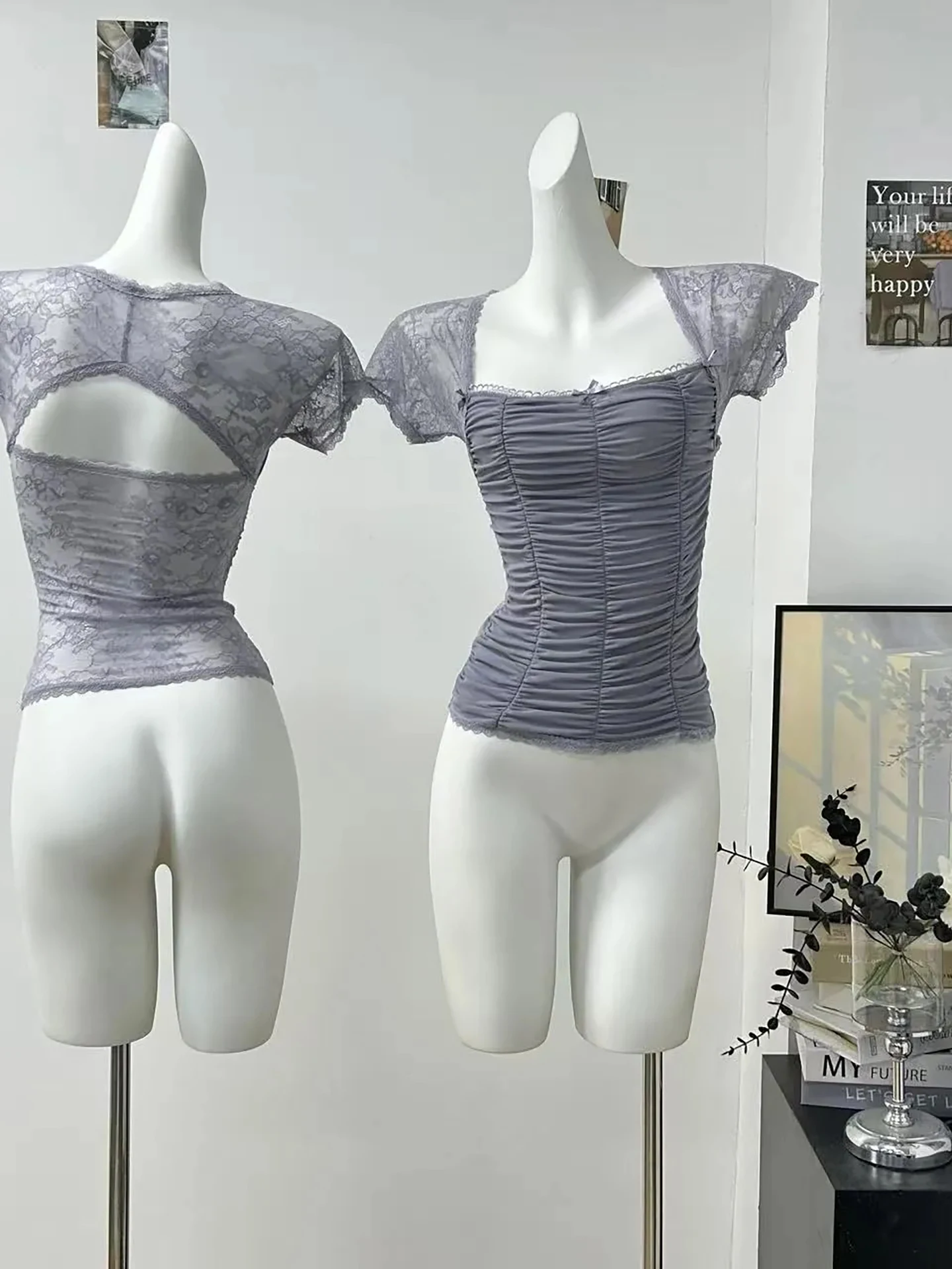 Summer New Women's T-shirt Lace Hollow out Sexy Ins Sweet And Spicy Pure Desire Elegant Small Audience Top Casual Style
Summer New Women's T-shirt Lace Hollow out Sexy Ins Sweet And Spicy Pure Desire Elegant Small Audience Top Casual Style