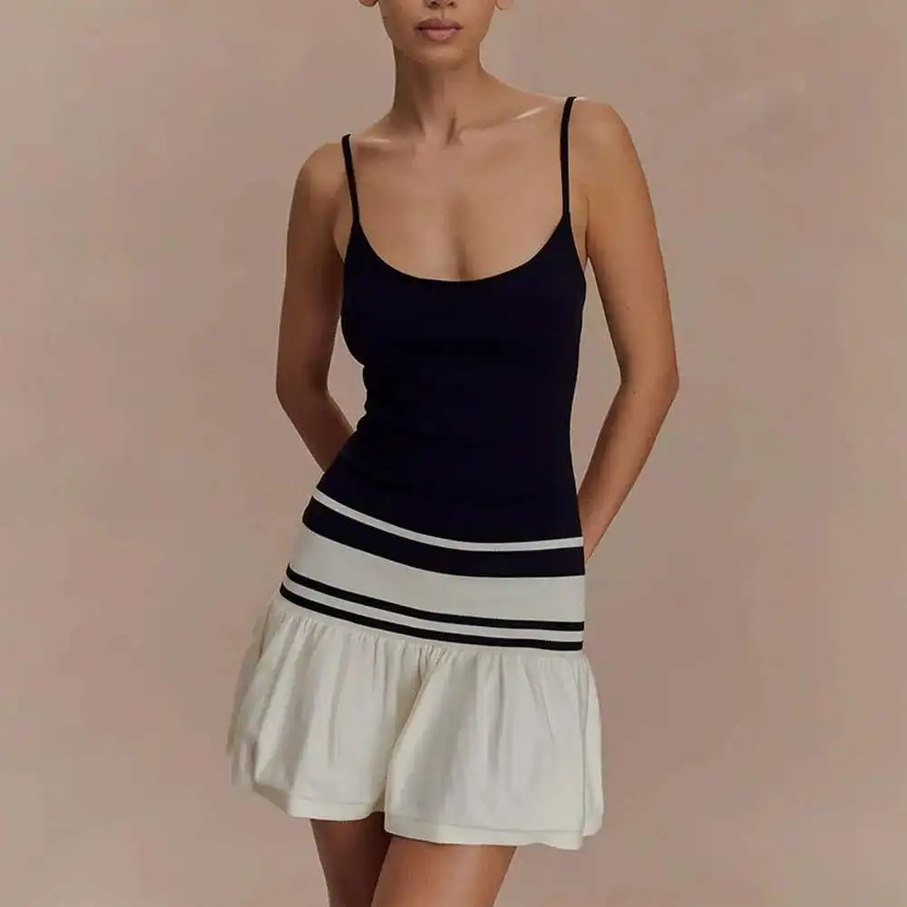 2025 Summer New Style Spaghetti Strap Tube Dress Sexy Color Block Backless Waist-cinching Bodycon Dress Vestido Women Elegant
2025 Summer New Style Spaghetti Strap Tube Dress Sexy Color Block Backless Waist-cinching Bodycon Dress Vestido Women Elegant
