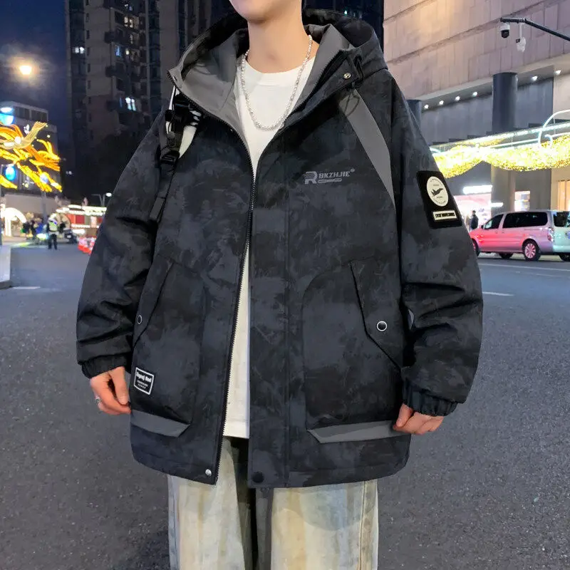 2025 Spring New Men's Hooded Jacket Casual Versatile Polyester Fiber Long Sleeve Fashion Urban Style Spring Autumn Outerwear
2025 Spring New Men's Hooded Jacket Casual Versatile Polyester Fiber Long Sleeve Fashion Urban Style Spring Autumn Outerwear