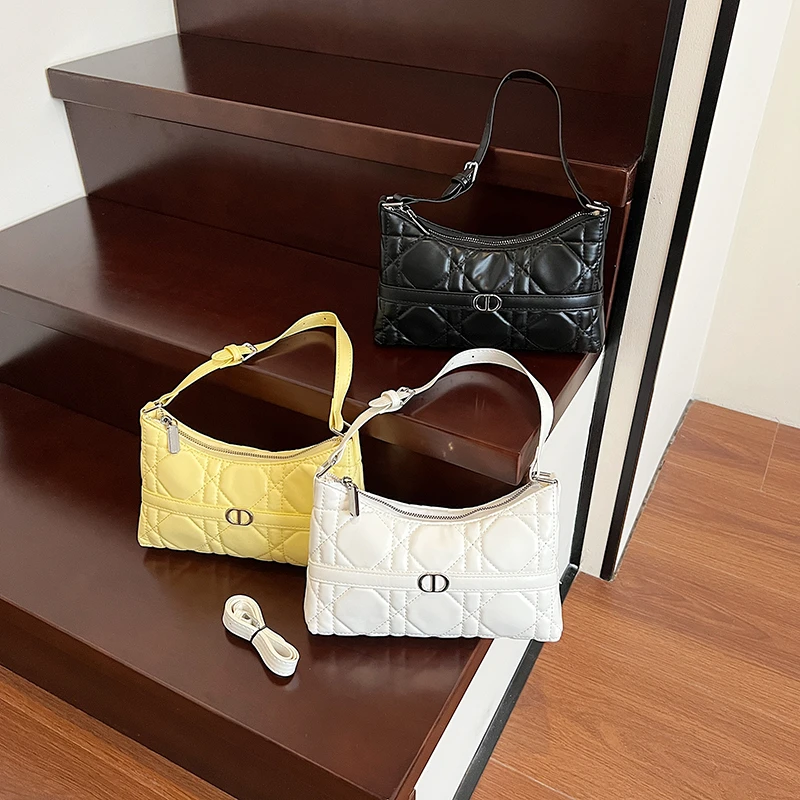 2025 New Dumpling Bag - Crossbody/Underarm Purse for Women, Embroidered Letter Designer Bag, High-Quality Handmade
2025 New Dumpling Bag - Crossbody/Underarm Purse for Women, Embroidered Letter Designer Bag, High-Quality Handmade