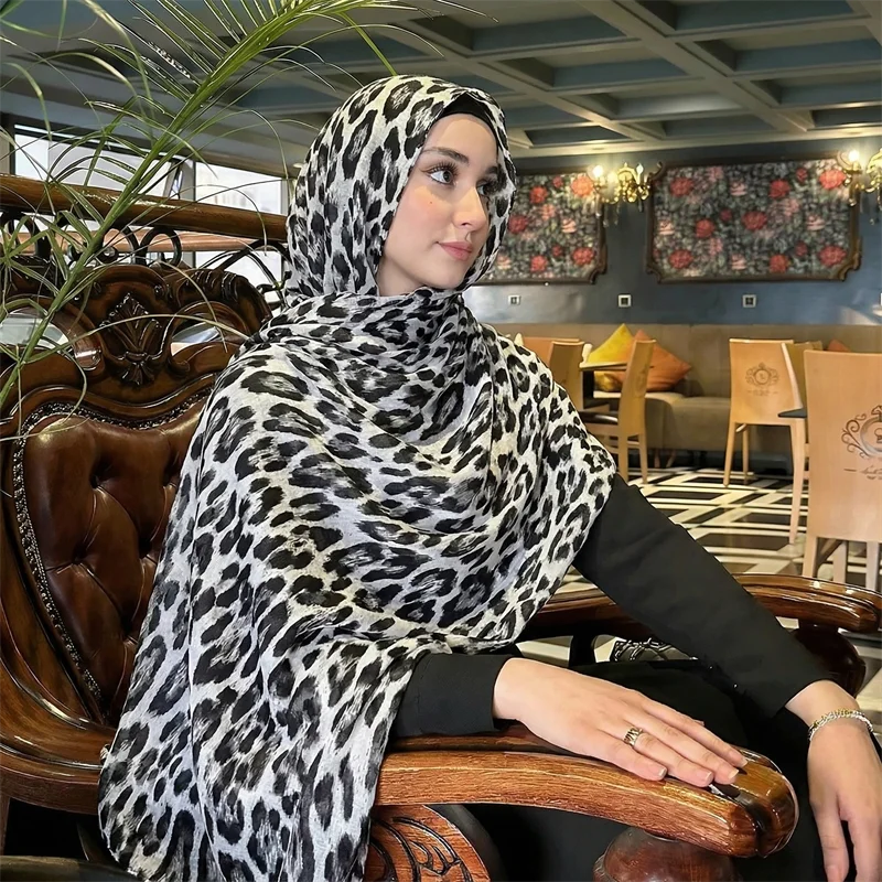 2026 Luxury Brand Scarf Leopard print Cotton Shawl Lady Wrap Large Warm Pashmina Hijab Headband Scarves Bufanda Foulard Stoles
2026 Luxury Brand Scarf Leopard print Cotton Shawl Lady Wrap Large Warm Pashmina Hijab Headband Scarves Bufanda Foulard Stoles