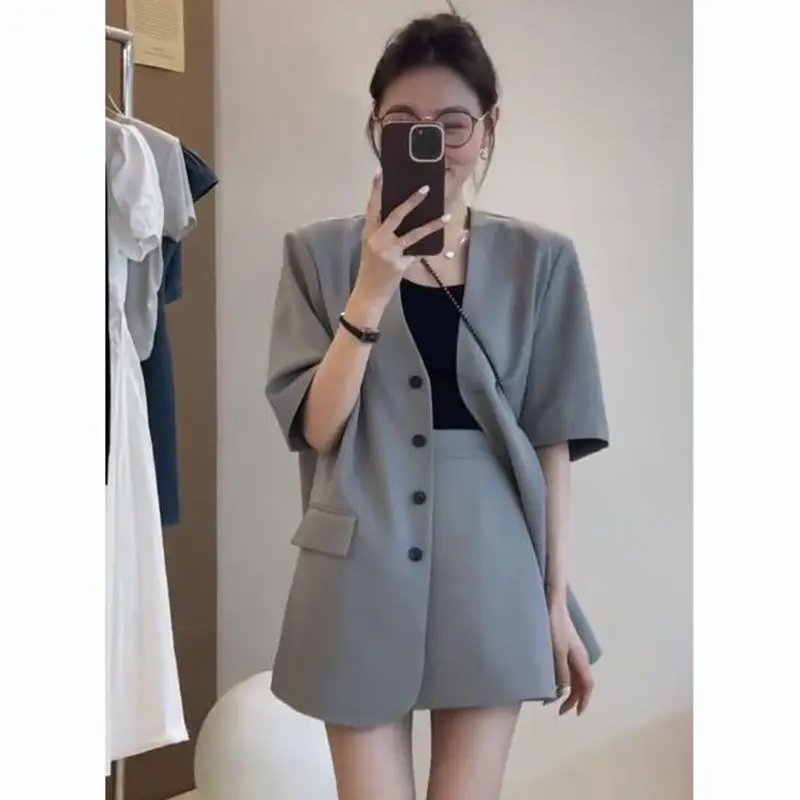 Insozkdg Summer Suit Skirt Set New Korean Fashion Loose Casual Short Sleeve Blazer Mini Skirt Gray Two Piece Set Women Outfits
Insozkdg Summer Suit Skirt Set New Korean Fashion Loose Casual Short Sleeve Blazer Mini Skirt Gray Two Piece Set Women Outfits