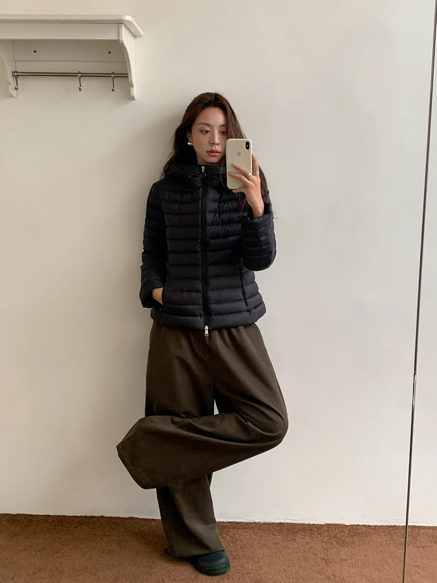 Женская легкая приталенная куртка-пуховик Sixi Quxi Jia с капюшоном, на молнии, для осени и зимы
Женская легкая приталенная куртка-пуховик Sixi Quxi Jia с капюшоном, на молнии, для осени и зимы