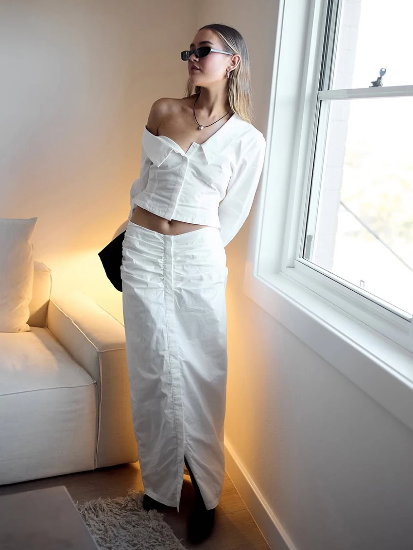 Marthaqiqi Cotton Female Nightwear Suit Crop Top Pajama Long Sleeve Sleepwear Turn-Down Collar Nightgown Long Skirts Nightie Set 
Marthaqiqi Cotton Female Nightwear Suit Crop Top Pajama Long Sleeve Sleepwear Turn-Down Collar Nightgown Long Skirts Nightie Set