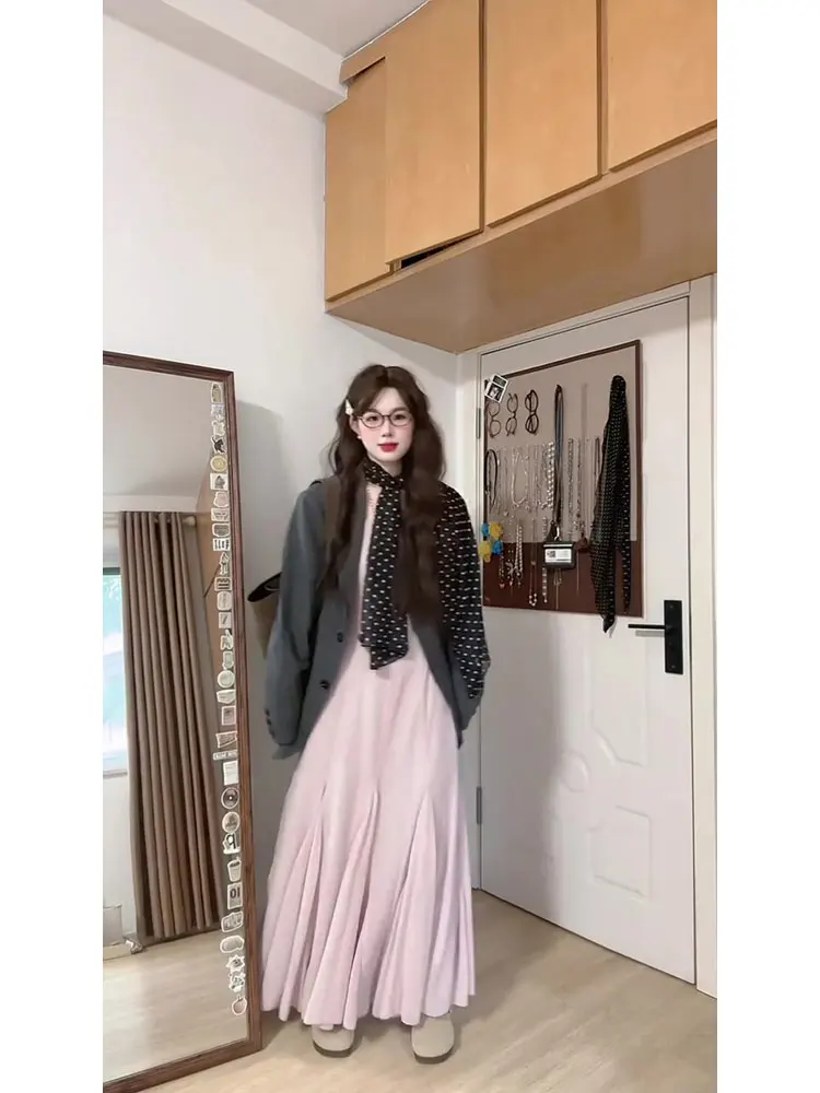 Autumn Grey Suit Set Women's Lightweight Casual Style Loose Feelings High-End Sensation Beautiful Dress Fashionable Outfit
Autumn Grey Suit Set Women's Lightweight Casual Style Loose Feelings High-End Sensation Beautiful Dress Fashionable Outfit
