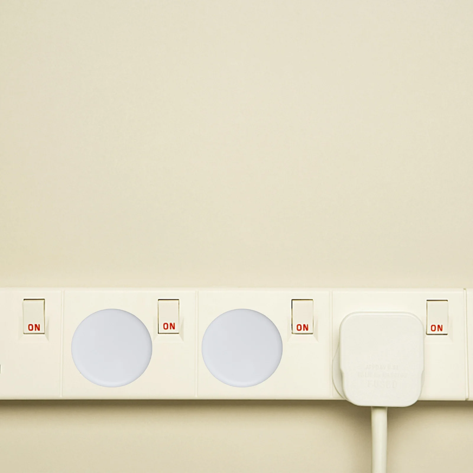 20 шт. крышки для розеток с тройным отверстием, белые пластиковые защитные крышки для розеток с защитой от детей, защитная крышка для розеток, защита для вилки
20 шт. крышки для розеток с тройным отверстием, белые пластиковые защитные крышки для розеток с защитой от детей, защитная крышка для розеток, защита для вилки