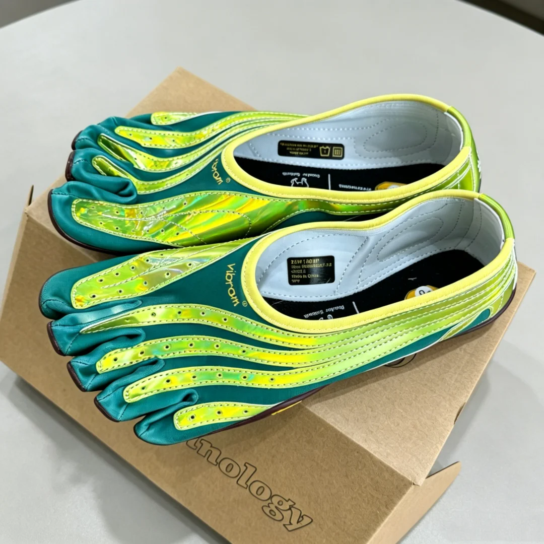 Custom Branded Vibram Women's Five-Toe Shoes Breathable FiveFingers Outdoor Non-slip Walking Shoes Indoor Soft-sole Dance Shoes
Custom Branded Vibram Women's Five-Toe Shoes Breathable FiveFingers Outdoor Non-slip Walking Shoes Indoor Soft-sole Dance Shoes
