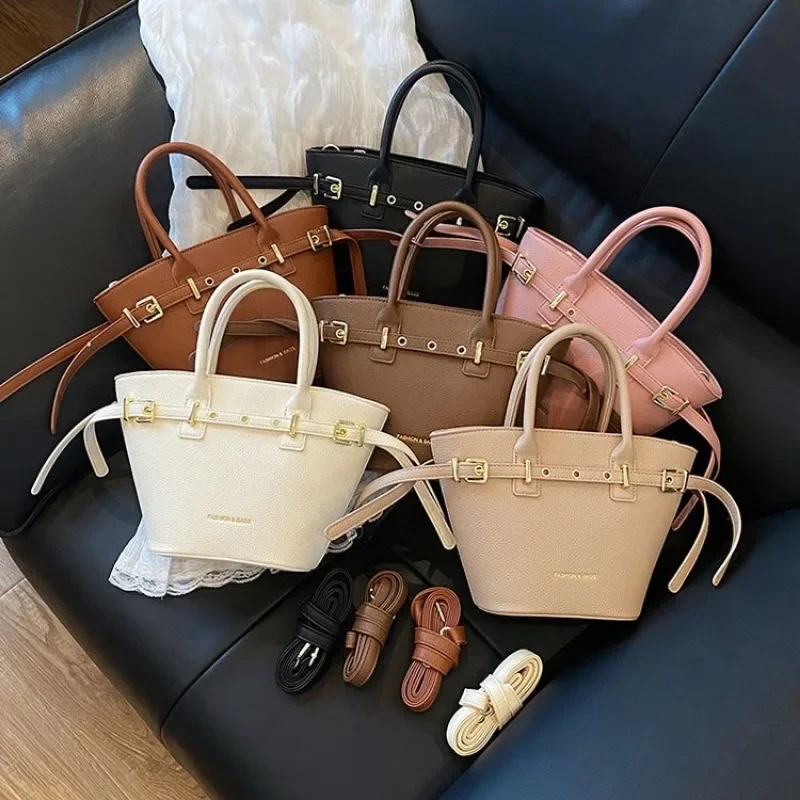 Versatile Modern Diaper Bag Women's Bag 2025 New Model Office Daily Run Exquisite Attractive Chic Functional Lifestyle Essential
Versatile Modern Diaper Bag Women's Bag 2025 New Model Office Daily Run Exquisite Attractive Chic Functional Lifestyle Essential