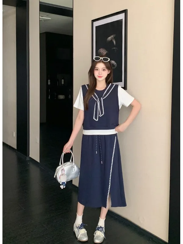 Casual Summer Outfit plus Size Women's Short Sleeve Patchwork Blouse And Half Skirt Set Fashionable And Versatile Office Wear
Casual Summer Outfit plus Size Women's Short Sleeve Patchwork Blouse And Half Skirt Set Fashionable And Versatile Office Wear