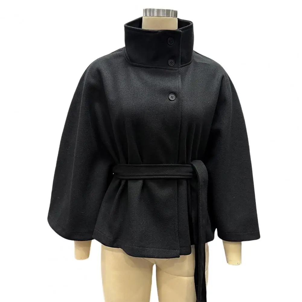 Куртки женские, свободные, с воротником-стойкой, с тремя пуговицами, с широкими рукавами, с поясом, женские пальто, осень 2023, однотонная шикарная модная верхняя одежда с поясом
Куртки женские, свободные, с воротником-стойкой, с тремя пуговицами, с широкими рукавами, с поясом, женские пальто, осень 2023, однотонная шикарная модная верхняя одежда с поясом