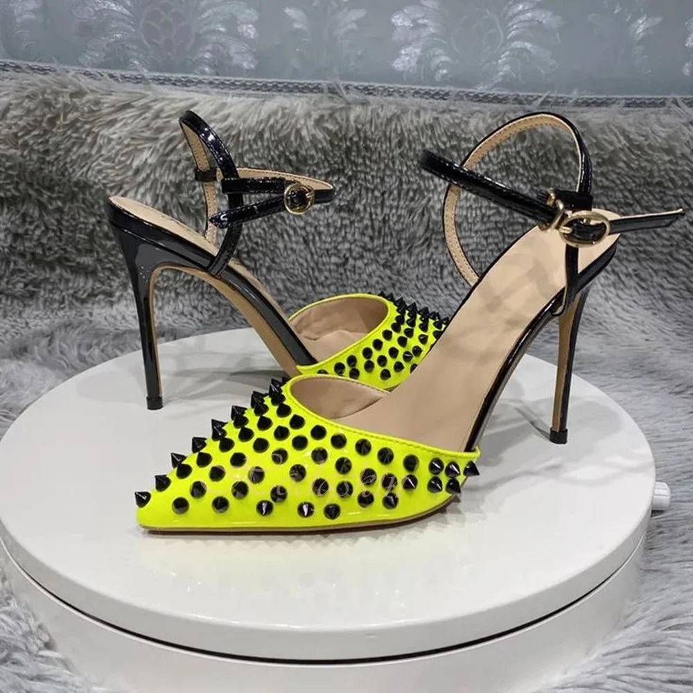 Rivet Pointy Toe Sandals Buckles Straps Stiletto Heels Solid Sandals Women Sexy Shoes Summer Party Designer Casual Shoes Fashion
Rivet Pointy Toe Sandals Buckles Straps Stiletto Heels Solid Sandals Women Sexy Shoes Summer Party Designer Casual Shoes Fashion