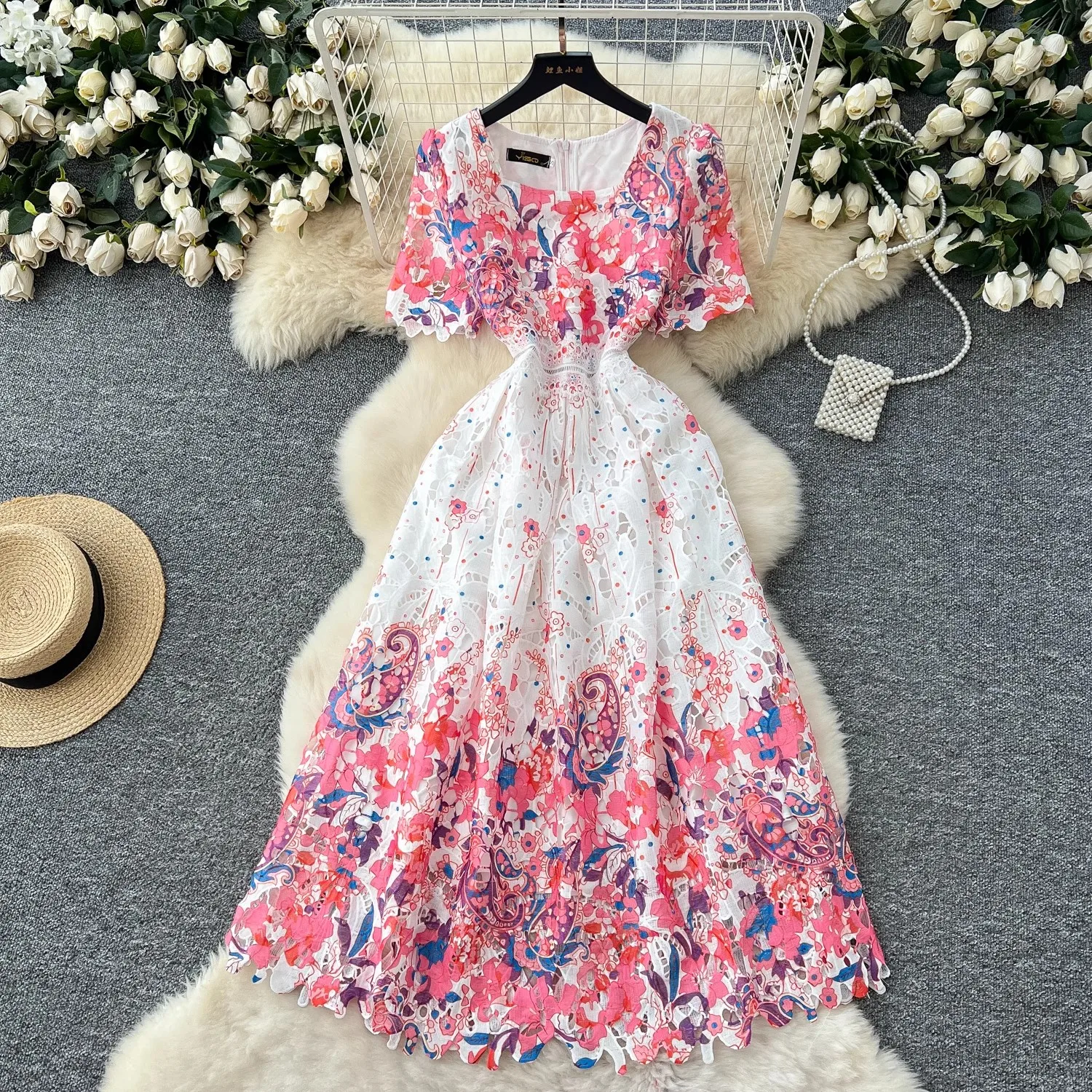 Summer Lace Dress for Women High Waist Floral Embroidery O-Neck Short Sleeve Hollow out Zipper Slim Fit Holiday Vestidos
Summer Lace Dress for Women High Waist Floral Embroidery O-Neck Short Sleeve Hollow out Zipper Slim Fit Holiday Vestidos