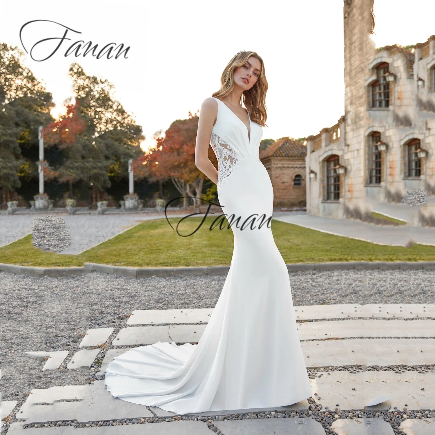 Simple V-Neck Sleeveless Wedding Dresses Whith Long Train Lace Applique Mermiad Bride Dress Eleagnt Backless Gown
Simple V-Neck Sleeveless Wedding Dresses Whith Long Train Lace Applique Mermiad Bride Dress Eleagnt Backless Gown