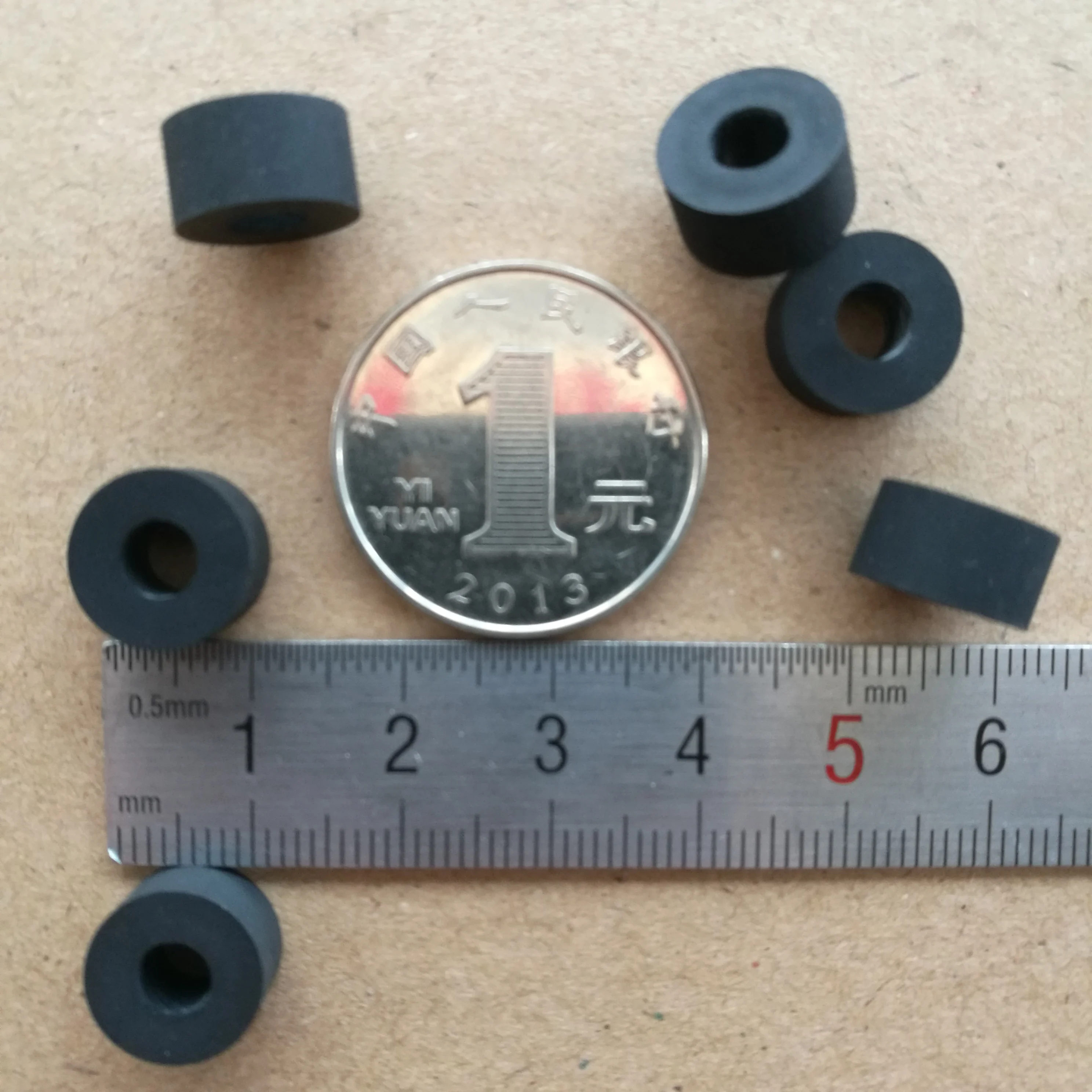 5pcs 12*5* 6mm Stereo Pinch Roller Cassette Deck Pinch Roller Audio Press Belt Pulley Audio Tape Recorder
5pcs 12*5* 6mm Stereo Pinch Roller Cassette Deck Pinch Roller Audio Press Belt Pulley Audio Tape Recorder