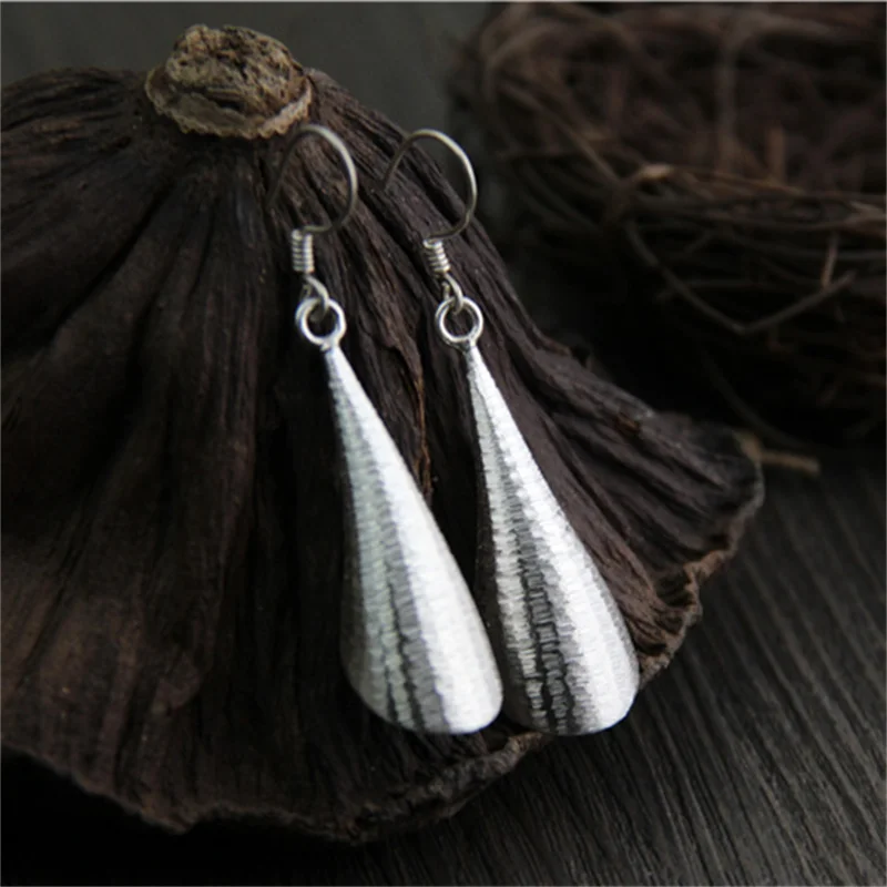 Uglyless Designer Horn Earrings for Women Tribe Totem Flower Fish Exotic 925 Silver Earring Vintage Ethnic Jewelry Glossy Silver
Uglyless Designer Horn Earrings for Women Tribe Totem Flower Fish Exotic 925 Silver Earring Vintage Ethnic Jewelry Glossy Silver