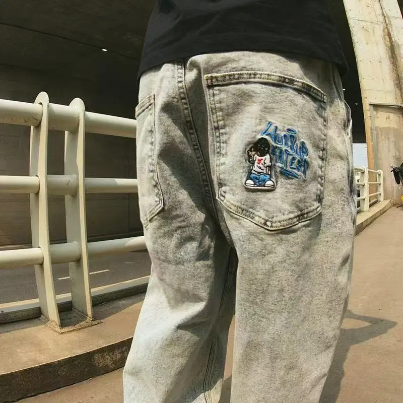 Синие джинсы для скейтбординга в американском стиле, мужские, модные, прямые, свободного кроя, повседневные, летние, со средней посадкой, на молнии
Синие джинсы для скейтбординга в американском стиле, мужские, модные, прямые, свободного кроя, повседневные, летние, со средней посадкой, на молнии