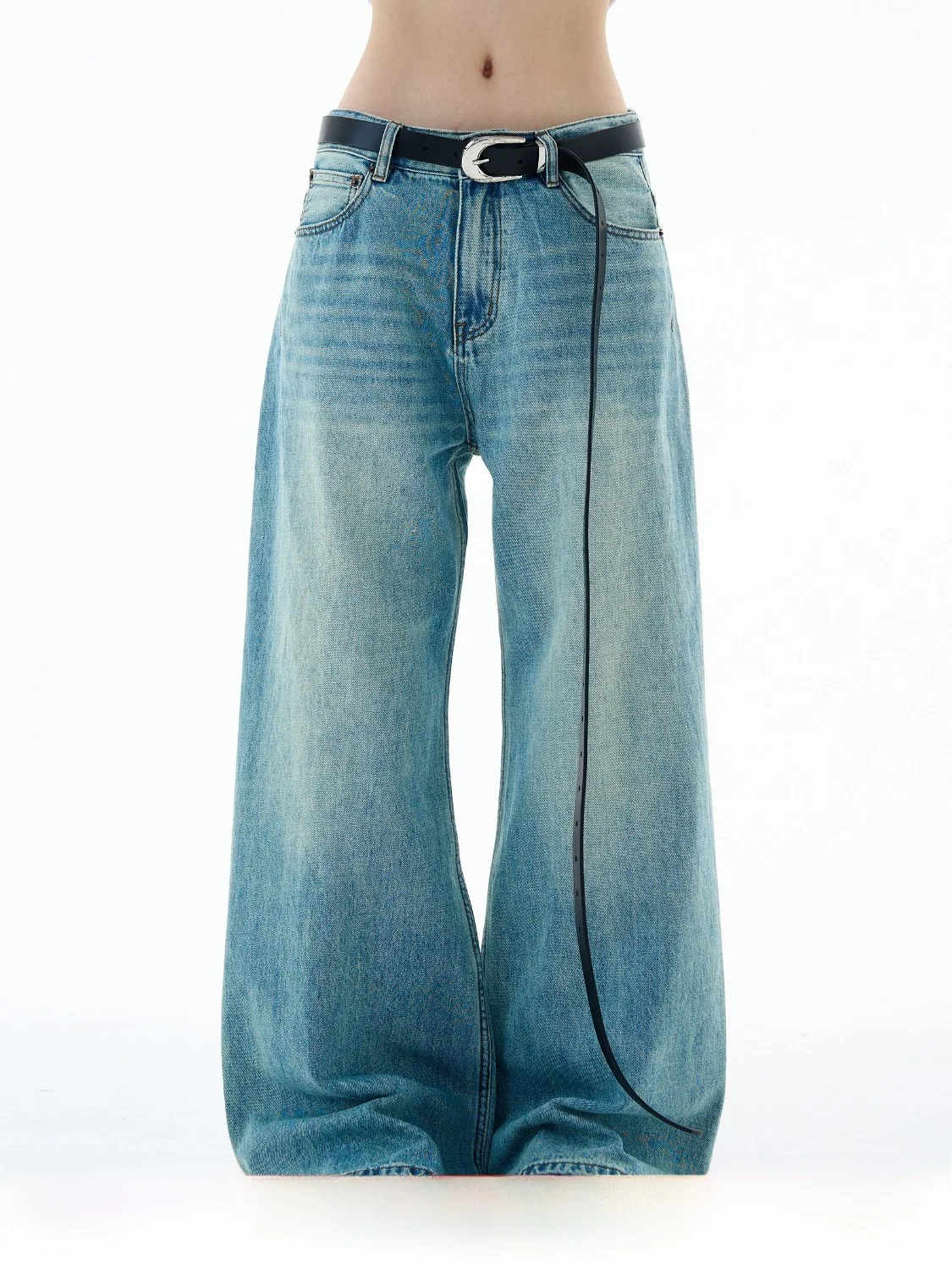 MADWITCH Retro High Street Men's Loose Casual Cleanfit Jeans Bell Bot Water Waed American Sle mid Waist Zipper Fly
MADWITCH Retro High Street Men's Loose Casual Cleanfit Jeans Bell Bot Water Waed American Sle mid Waist Zipper Fly