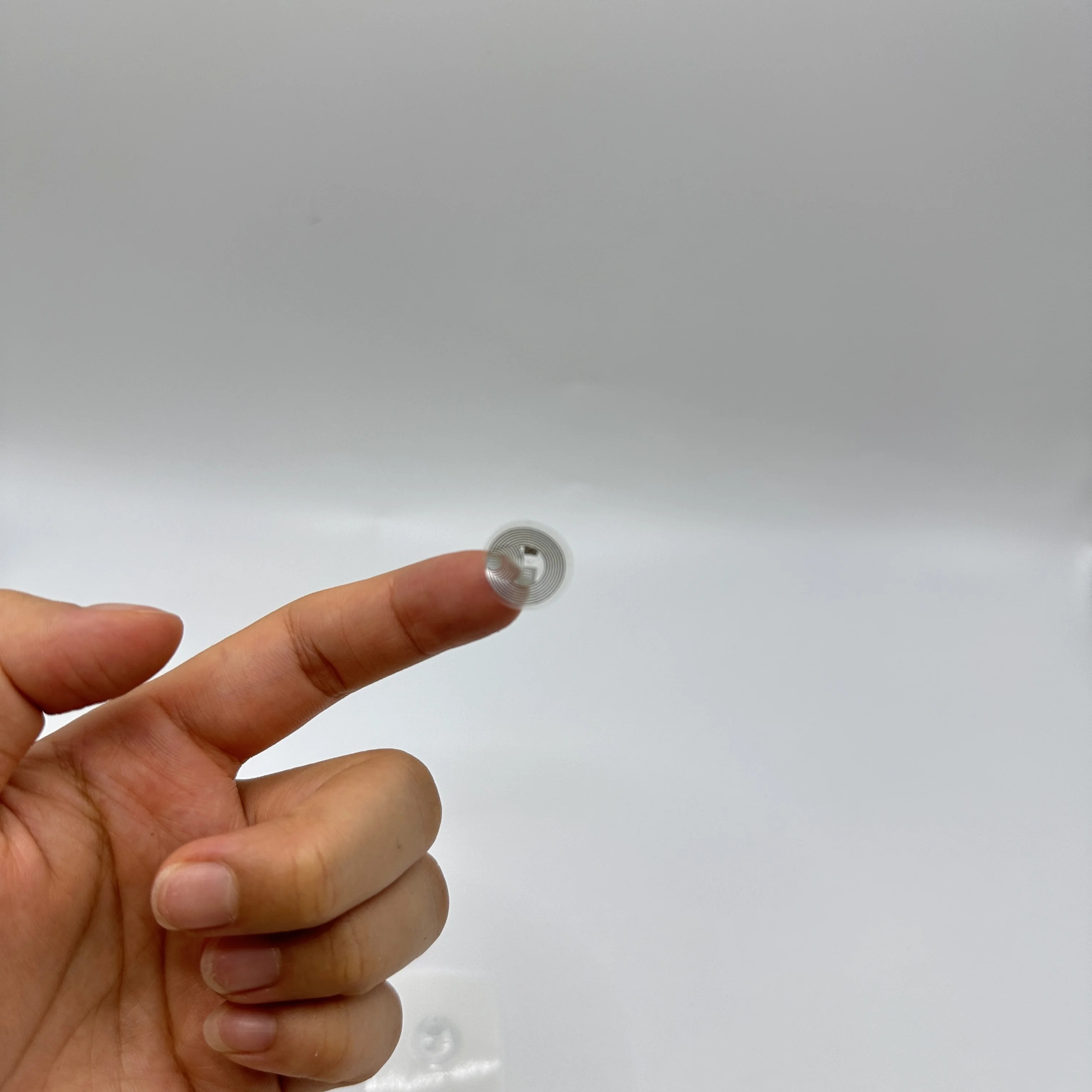 14mm 20mm 25mm 30mm rfid nfc215 tag nfc tags programmable tag nfc215 Wet Inlay
14mm 20mm 25mm 30mm rfid nfc215 tag nfc tags programmable tag nfc215 Wet Inlay