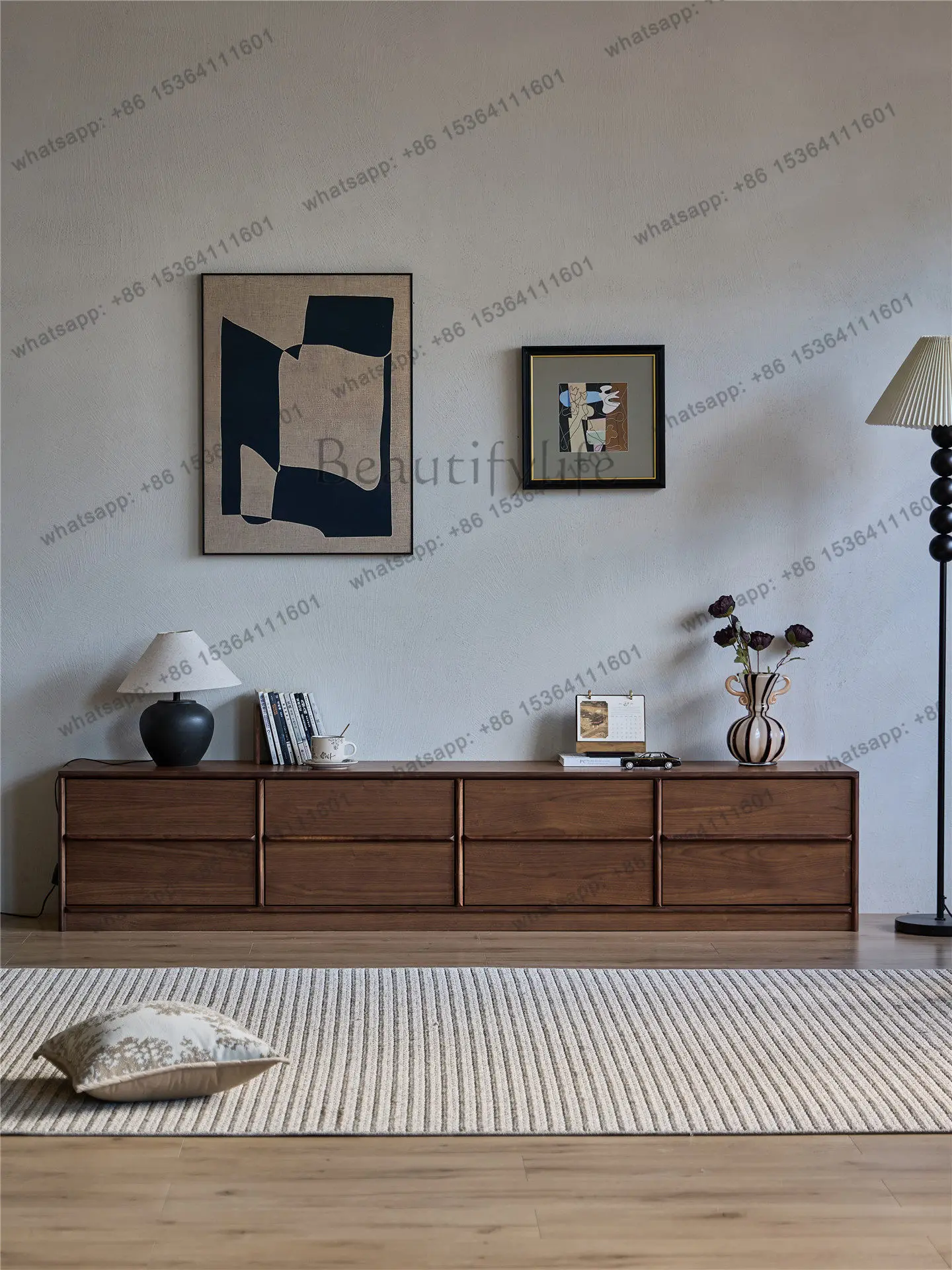 Medieval style solid wood TV cabinet Italian light luxury floor cabinet bone line walnut
Medieval style solid wood TV cabinet Italian light luxury floor cabinet bone line walnut