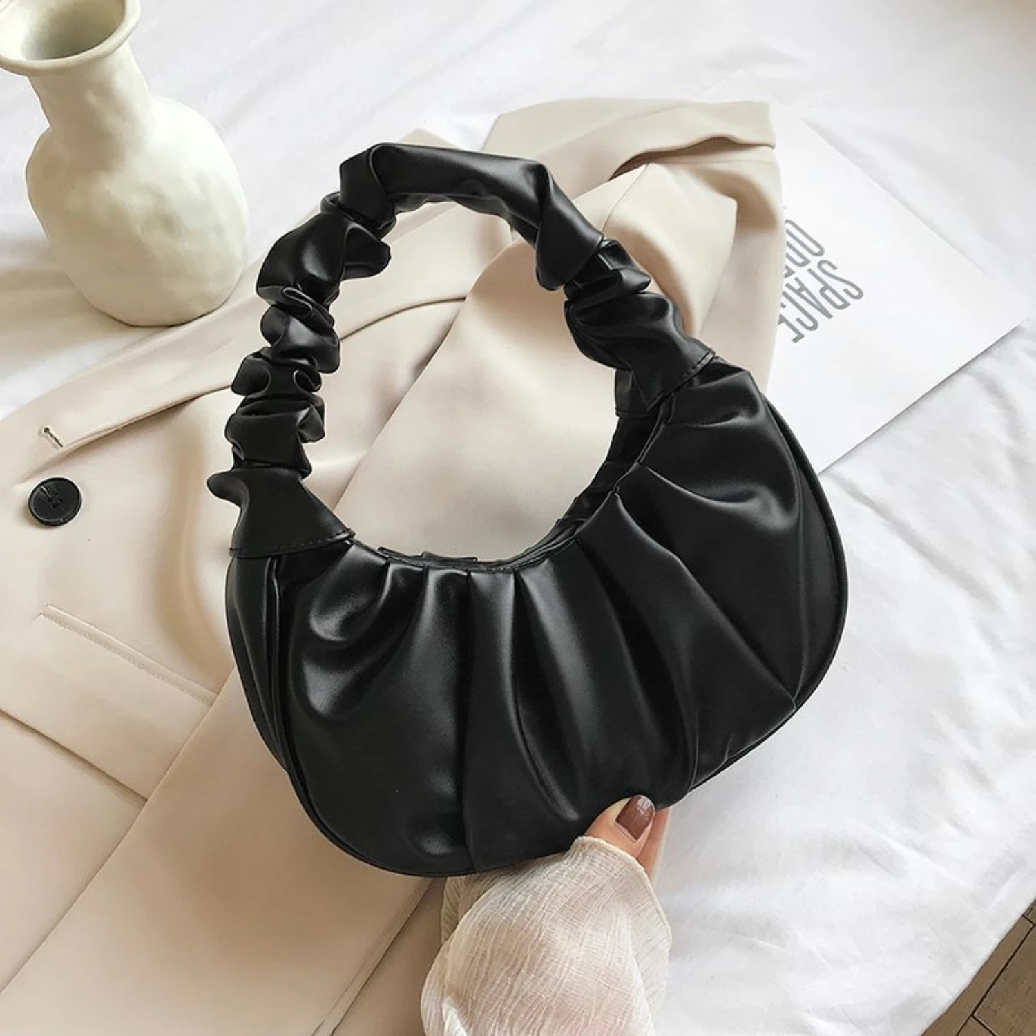 Ruched Underarm Bag, Trendy Solid Color Shoulder Bag, Women's PU Leather Top Handle Purse
Ruched Underarm Bag, Trendy Solid Color Shoulder Bag, Women's PU Leather Top Handle Purse
