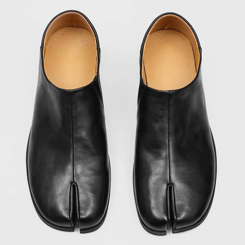 Size 36-46 Classic Men Loafers Black Brand Men Casual Comfortable Fashionable Business Slip-on Shoes Social Shoes Men
Size 36-46 Classic Men Loafers Black Brand Men Casual Comfortable Fashionable Business Slip-on Shoes Social Shoes Men