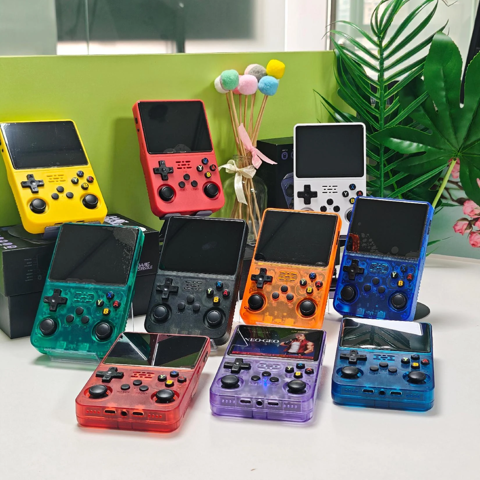 Original R36S Retro Handheld Video Game Console Linux System 3.5 Inch IPS Screen R35s Pro Portable Pocket Video Player 64GB Game