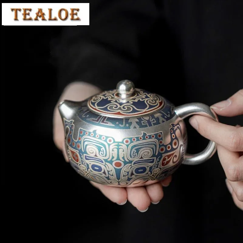 190ml Elegant Handmade Gilded Silver Xishi Teapot Creative Taotie Pattern Porcelain Pot Tea Soaking Kettle Drinkware Collection
190ml Elegant Handmade Gilded Silver Xishi Teapot Creative Taotie Pattern Porcelain Pot Tea Soaking Kettle Drinkware Collection