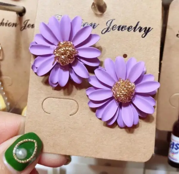 Fashion Chrysanthemum Stud Earrings Woman Simple Cute Blie Yellow Purple Statement Earring Jewelry Gift Korean
Fashion Chrysanthemum Stud Earrings Woman Simple Cute Blie Yellow Purple Statement Earring Jewelry Gift Korean
