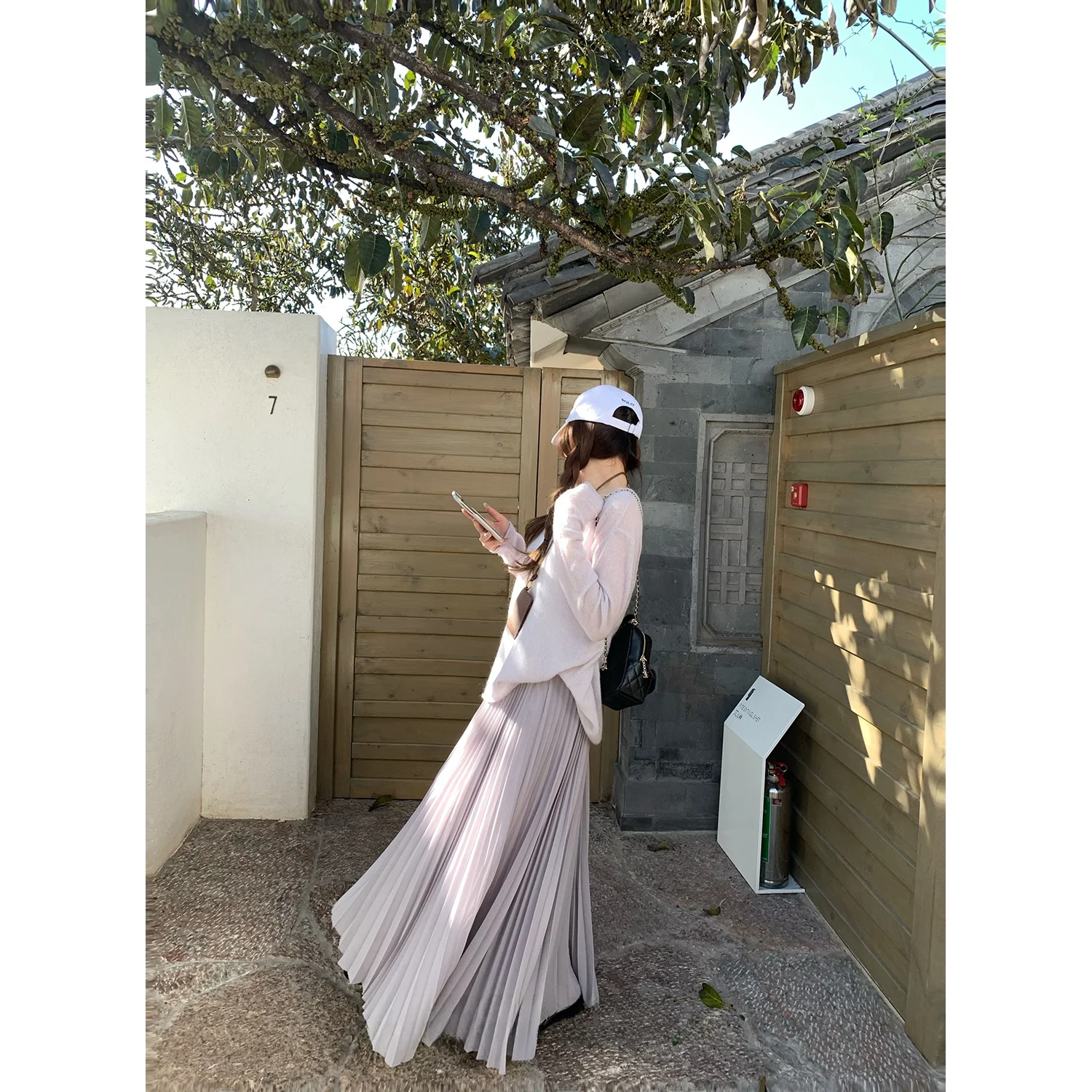 Юбка Y Studio из фиолетовой тюлевой ткани, женская, весна 2025, плиссированная, длинная, струящаяся, нежная, модная
Юбка Y Studio из фиолетовой тюлевой ткани, женская, весна 2025, плиссированная, длинная, струящаяся, нежная, модная