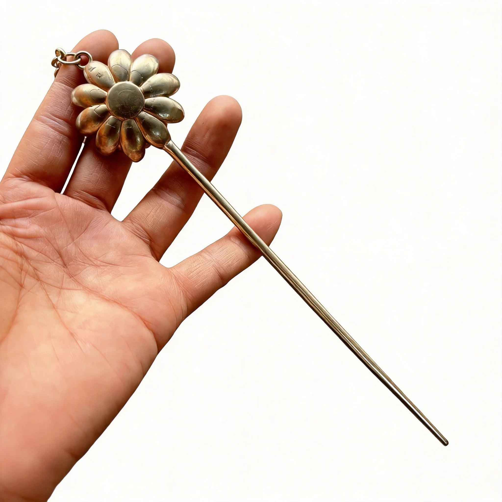 Chinese Style Vintage Flower Hair Stick Handmade Tibetan Silver Gold Plated Ethnic Hairpin Lucky Blessing Hair Accessory For Han
Chinese Style Vintage Flower Hair Stick Handmade Tibetan Silver Gold Plated Ethnic Hairpin Lucky Blessing Hair Accessory For Han