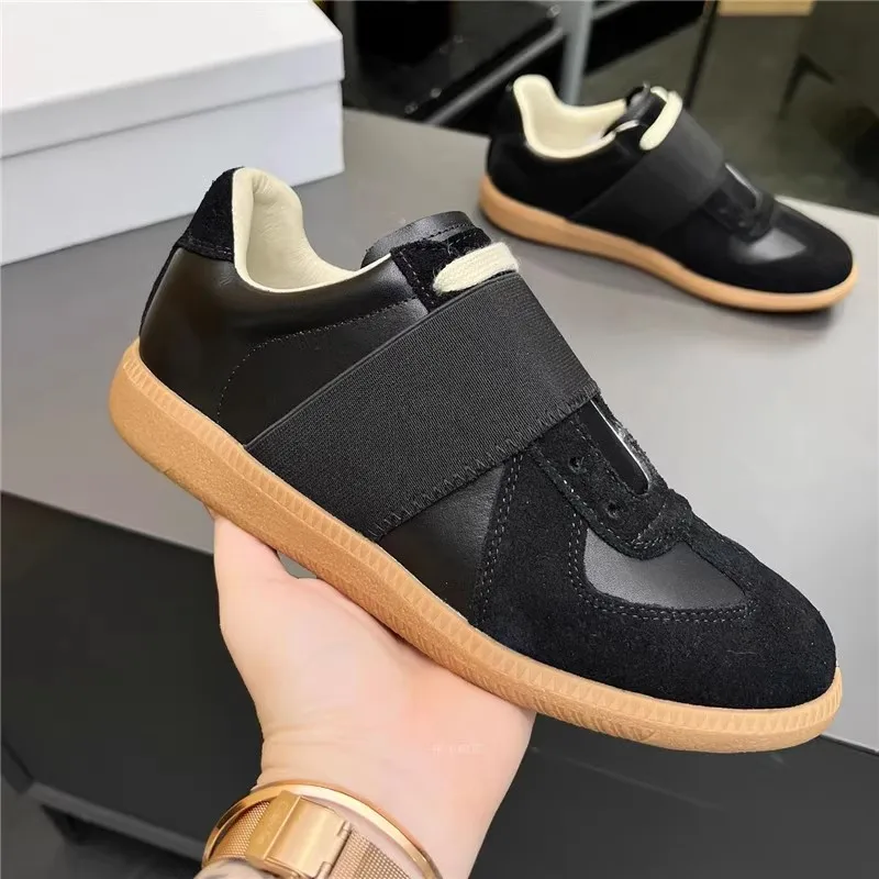 Retro leather soft soled German training shoes for women in autumn 2025, new breathable casual sports Forrest Gump shoes
Retro leather soft soled German training shoes for women in autumn 2025, new breathable casual sports Forrest Gump shoes